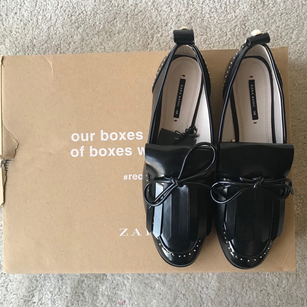 NWT Zara Pearl Studded loafers